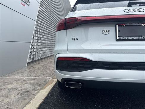 Certified 2025 Audi Q5 Premium w/ Premium Plus AWD/4WD image 22