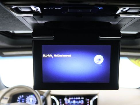 Used 2018 Cadillac Escalade ESV Platinum AWD/4WD image 29