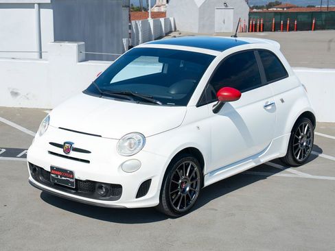 Used 2012 FIAT 500 Abarth w/ Safety & Convenience Pkg FWD image 4