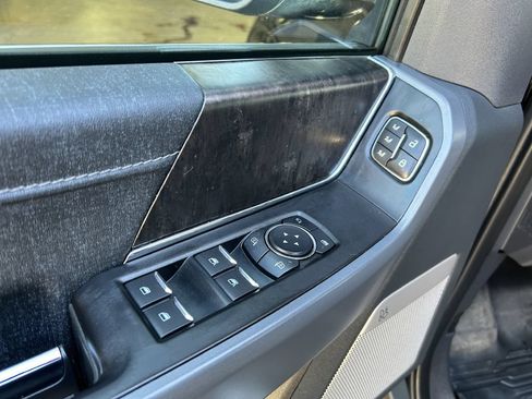Used 2021 Ford F150 Lariat AWD/4WD image 4