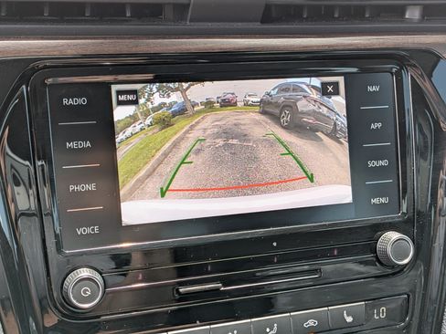 Used 2020 Volkswagen Passat 2.0T SEL FWD image 32