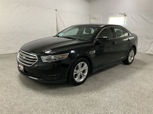 Used 2018 Ford Taurus SEL w/ Equipment Group 201A AWD/4WD image 2