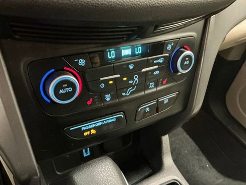 Used 2019 Ford Escape SE image 23