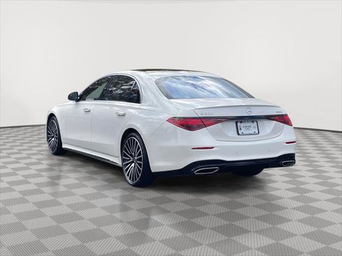 Used 2022 Mercedes-Benz S 500 4MATIC w/ AMG Line Package image 5