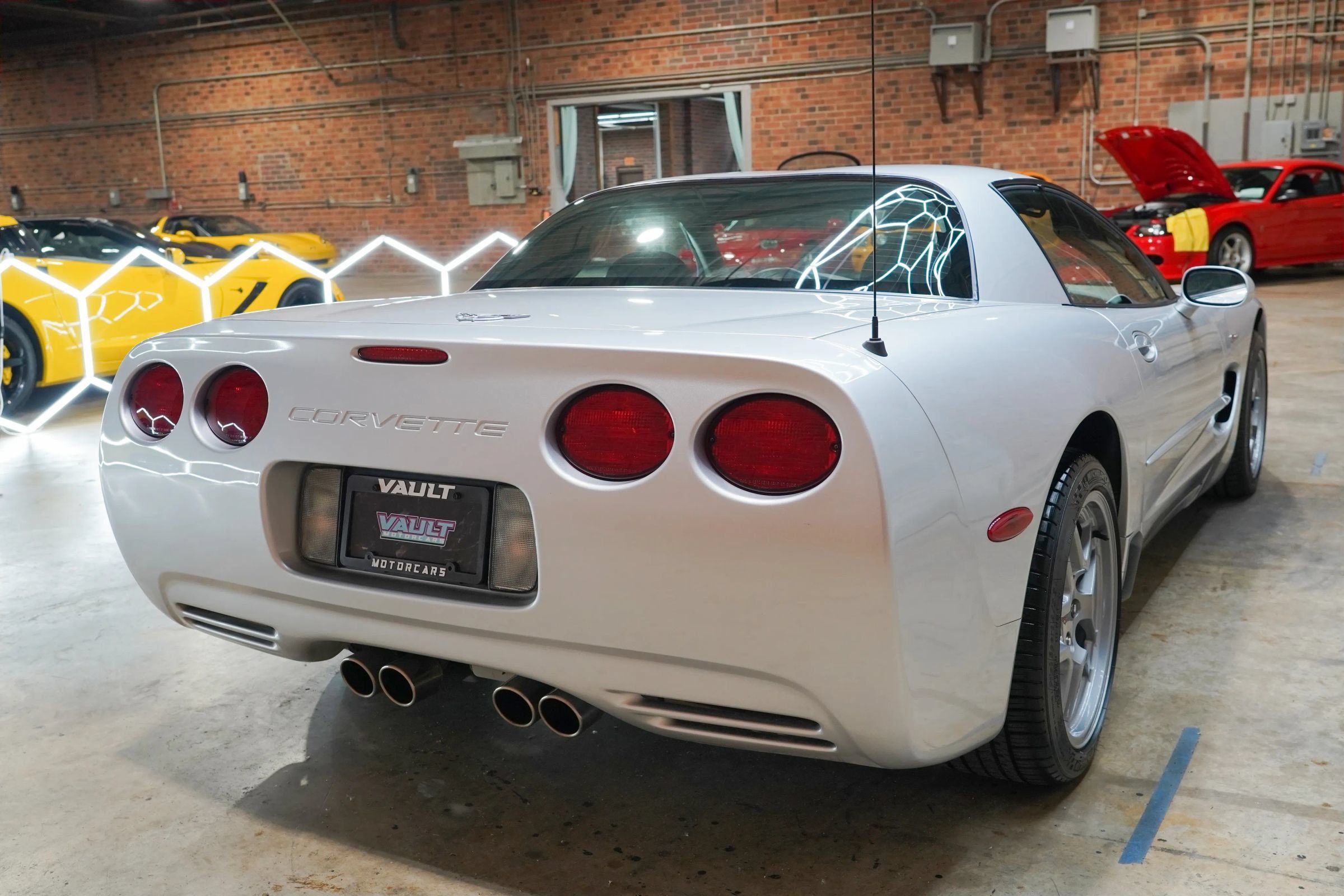 Used 2003 Chevrolet Corvette Z06 w/ Memory Package, 3 Drivers RWD image 12