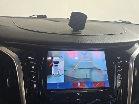 Used 2019 Cadillac Escalade ESV Luxury image 9