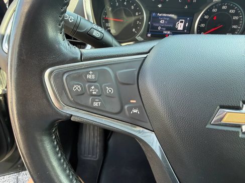 Used 2021 Chevrolet Equinox LT AWD/4WD image 41