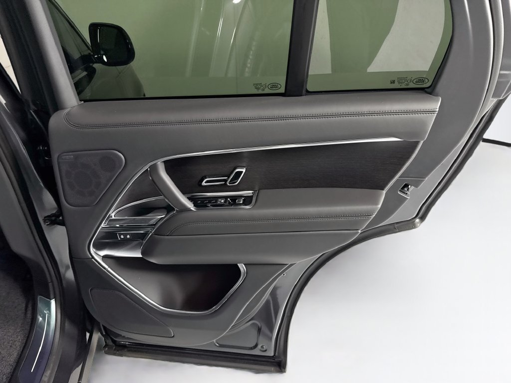 New 2027 Land Rover Range Rover SE AWD/4WD image 28