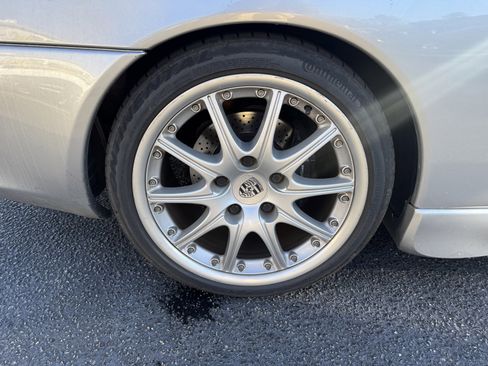 Used 2003 Porsche 911 Targa image 9