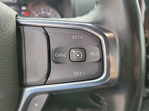 Used 2024 RAM 1500 Laramie RWD image 22