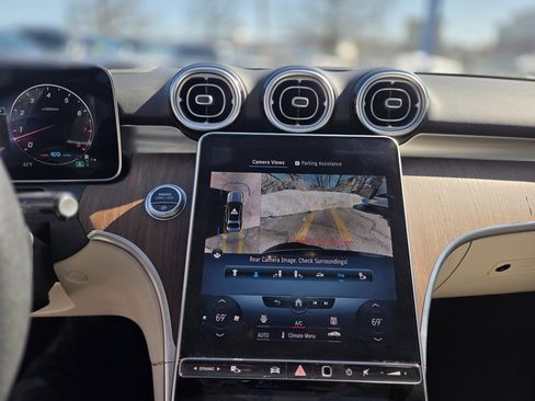 Used 2022 Mercedes-Benz C 300 4MATIC Sedan w/ Pinnacle Trim Package image 12