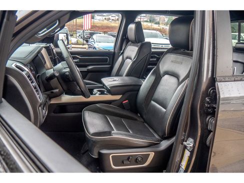Used 2019 RAM 1500 Laramie image 10