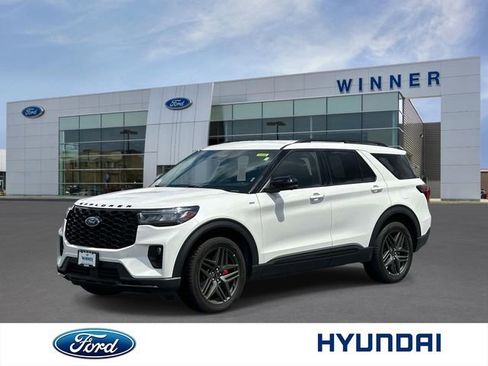 Used 2025 Ford Explorer ST-Line w/ ST-Line Street Pack AWD/4WD image 1