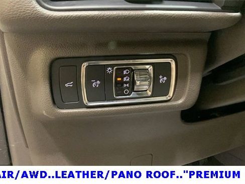 Used 2022 Lincoln Corsair AWD w/ Premium Package image 31