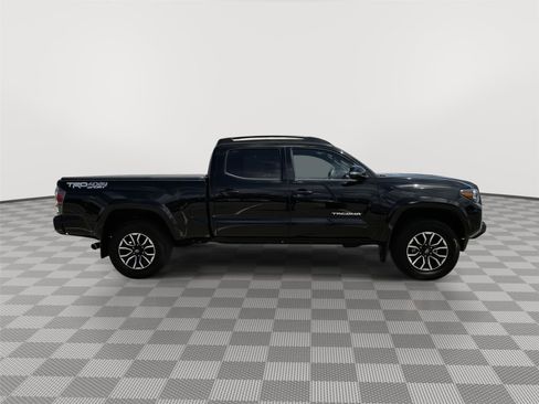 Used 2023 Toyota Tacoma TRD Sport w/ Advanced Technology Package AWD/4WD image 4