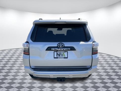 Used 2021 Toyota 4Runner TRD Off-Road Premium image 4