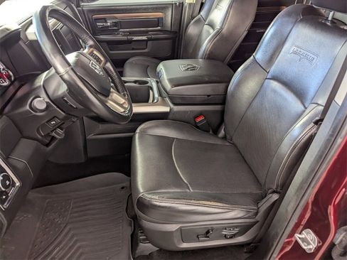 Used 2016 RAM 1500 Laramie w/ Convenience Group image 10