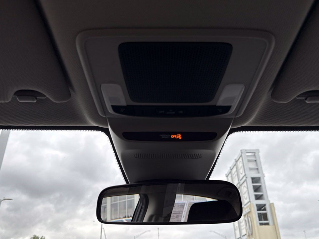 Certified 2024 Honda HR-V LX image 31