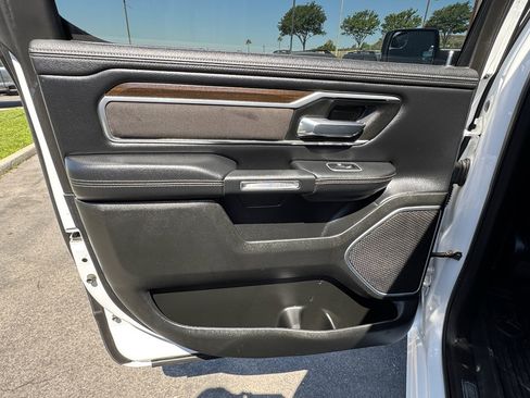 Used 2022 RAM 1500 Laramie image 19