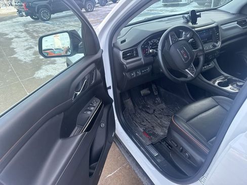Used 2023 GMC Acadia AT4 w/ Technology Package image 11