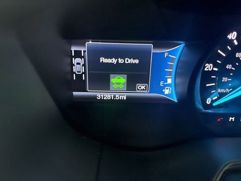 Used 2019 Ford Fusion SE image 31