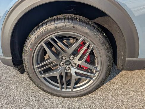New 2026 Ford Explorer ST-Line w/ ST-Line Street Pack AWD/4WD image 8
