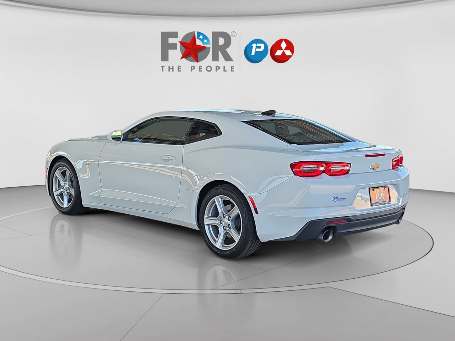 Used 2023 Chevrolet Camaro LT RWD image 7