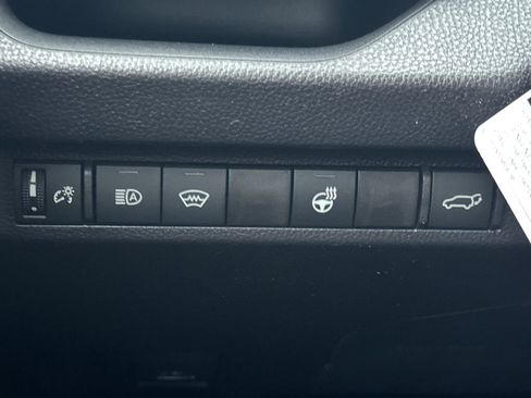 New 2025 Toyota RAV4 XLE image 29