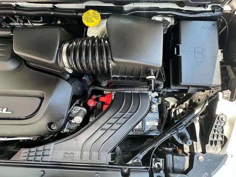 Used 2018 Chrysler Pacifica Touring Plus w/ Tire & Wheel Group image 35