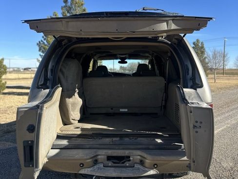 Used 2005 Ford Excursion Limited image 8