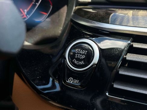 Used 2021 BMW 530i xDrive w/ Premium Package image 14