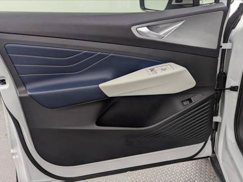 Used 2023 Volkswagen ID.4 S RWD image 13