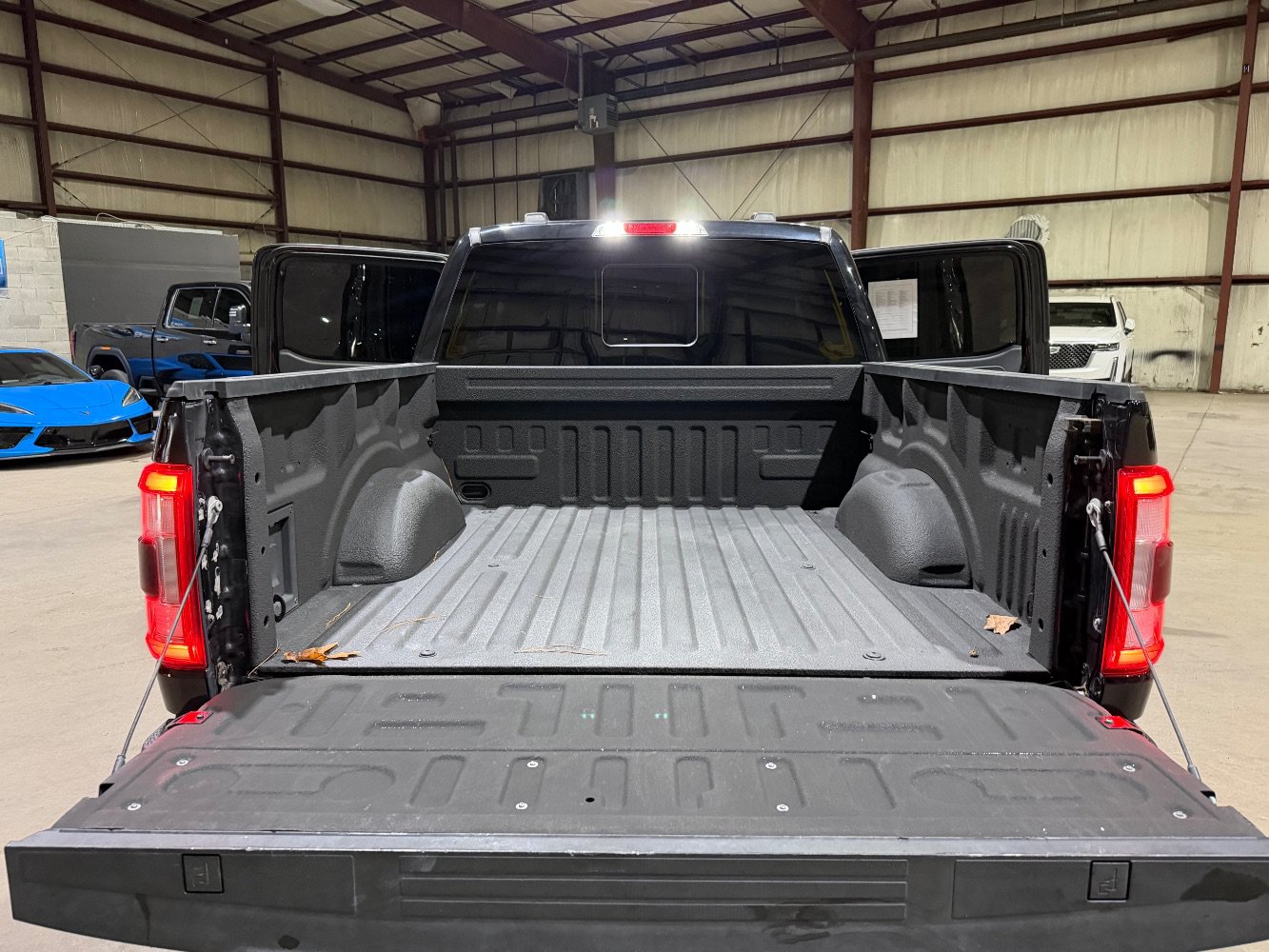 Used 2023 Ford F150 Lariat RWD image 19