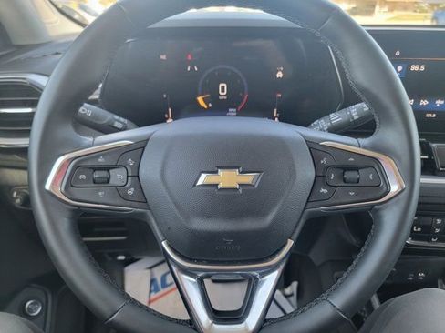 Used 2026 Chevrolet TrailBlazer LT w/ Convenience Package FWD image 21
