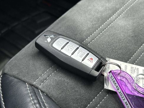 Used 2022 Mitsubishi Outlander SE FWD image 29