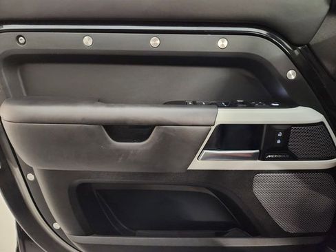 Used 2020 Land Rover Defender 110 HSE image 23