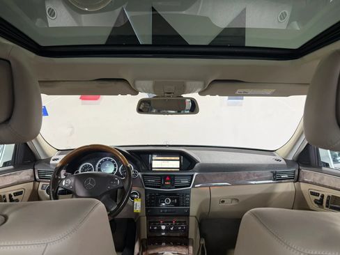 Used 2011 Mercedes-Benz E 350 Sedan image 17