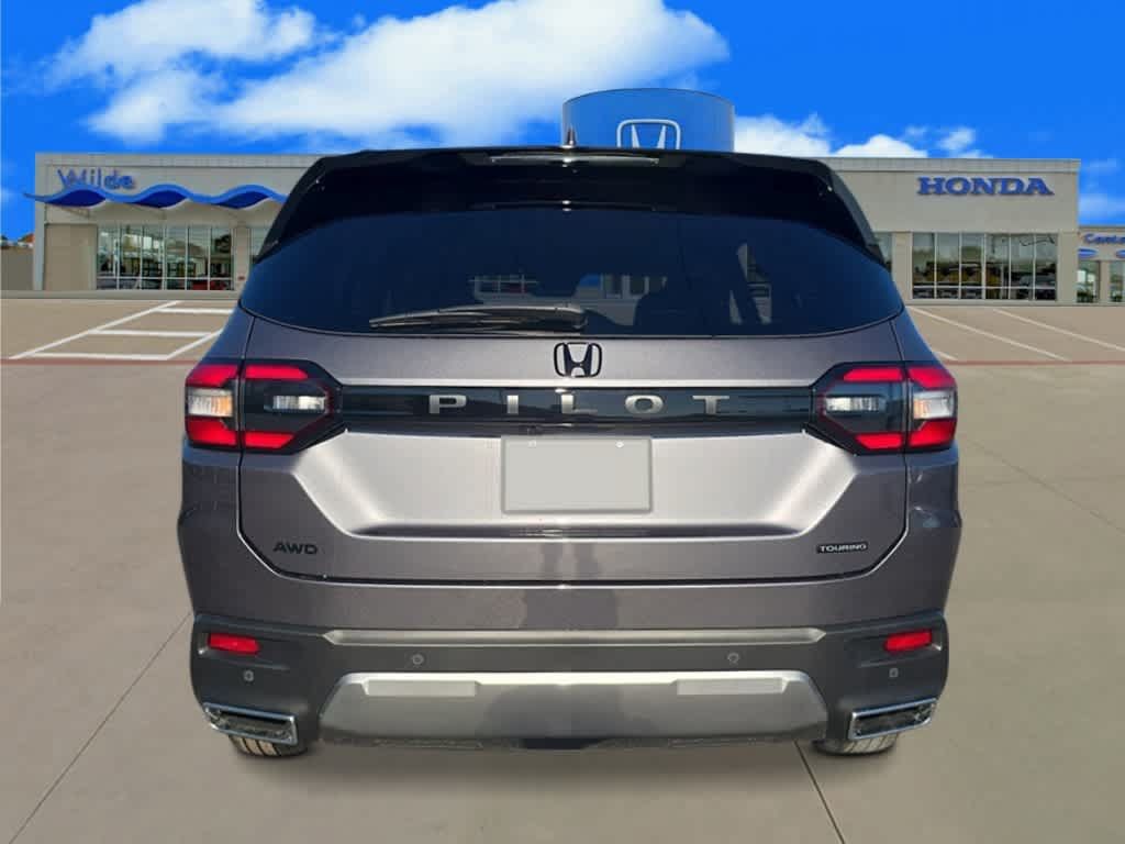 New 2026 Honda Pilot Touring image 4