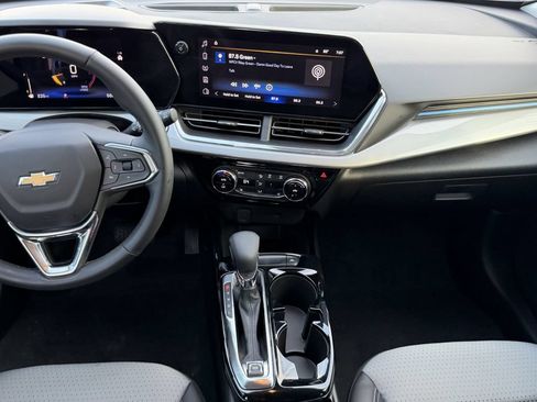 Used 2026 Chevrolet Trax LT w/ Driver Confidence Package FWD image 15