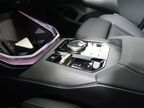 Used 2025 BMW X3 xDrive30i w/ Premium Package image 22