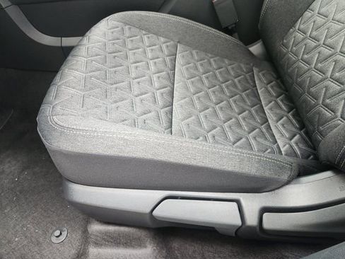 New 2026 Nissan Kicks SV image 18