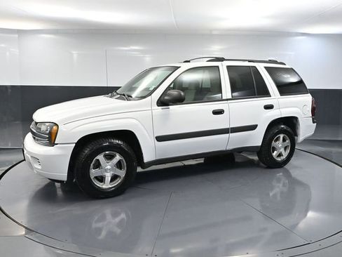Used 2005 Chevrolet TrailBlazer LS w/ LS Preferred Equipment Group AWD/4WD image 10