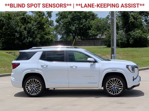 New 2026 GMC Terrain Denali w/ LPO, Floor Liner Package AWD/4WD image 10