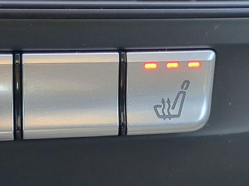 Used 2018 Mercedes-Benz GLA 250 image 27