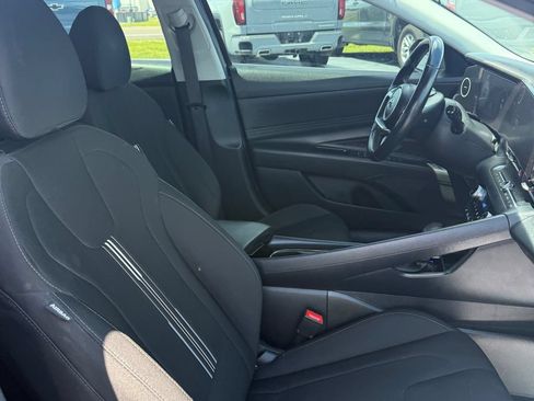 Used 2023 Hyundai Elantra SEL w/ Convenience Package FWD image 44
