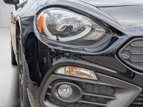 Used 2017 FIAT 124 Spider Abarth image 19