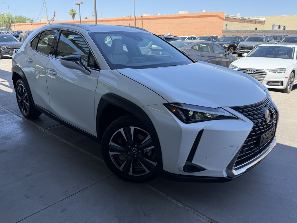 Used 2024 Lexus UX 250h FWD image 6