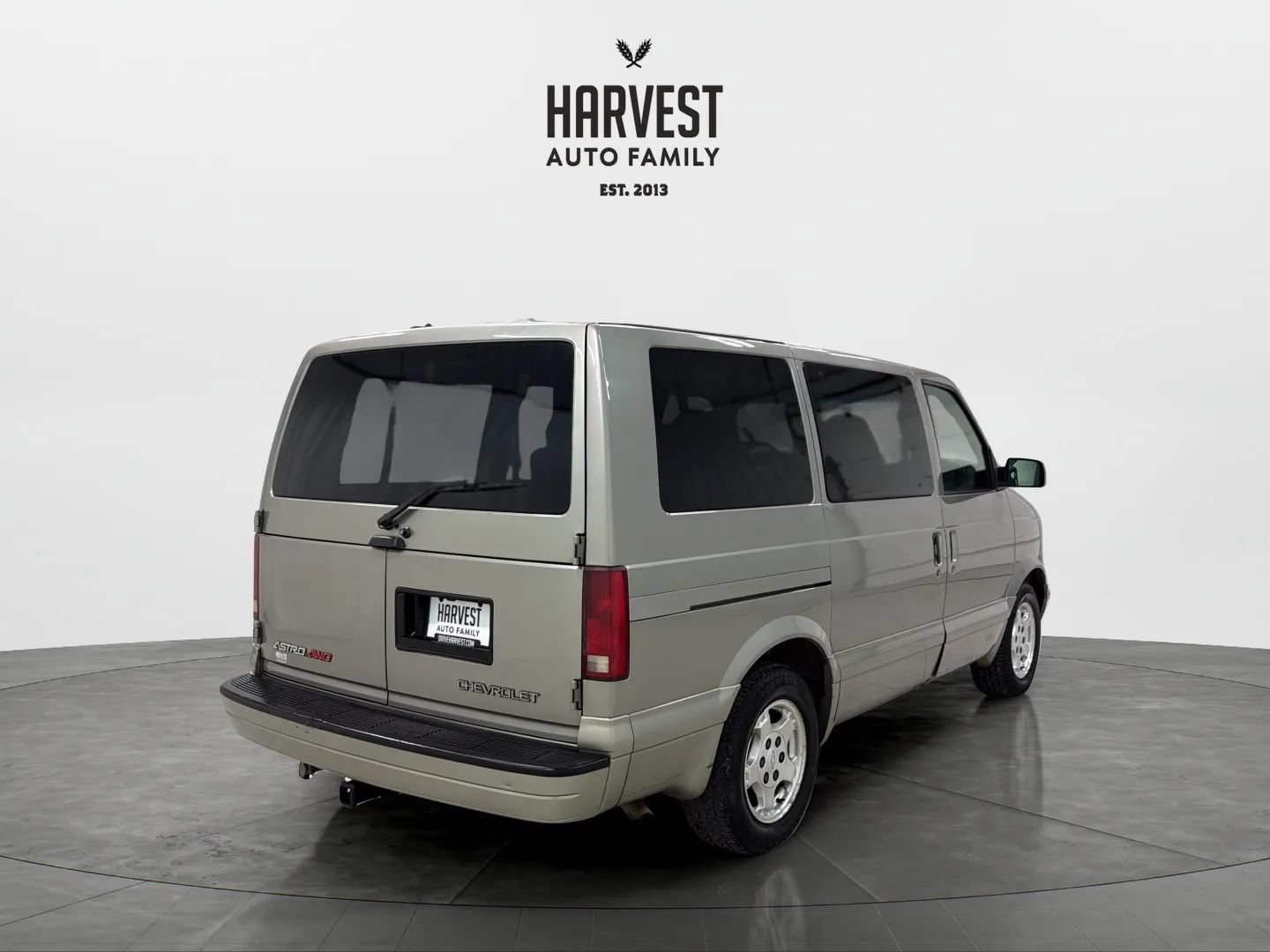 Used 2004 Chevrolet Astro Passenger AWD w/ LS Preferred Equipment Group image 6