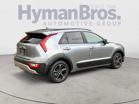 New 2025 Kia Niro EX w/ EX Cold Weather Package image 3
