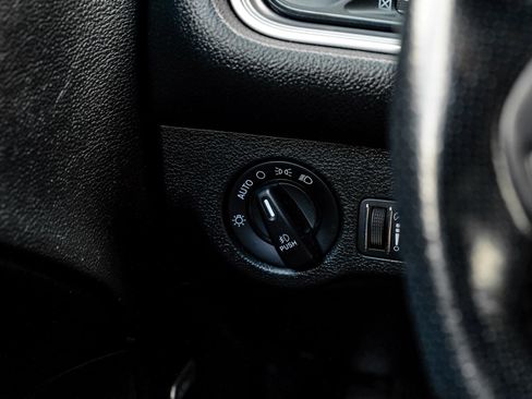 Used 2018 Dodge Challenger SXT Plus RWD image 33